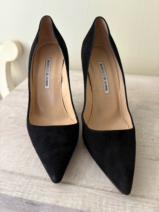 Manolo Blahnik Shoes - Manolo Blahnik Black Suede Pointed-Toe Stiletto Pumps